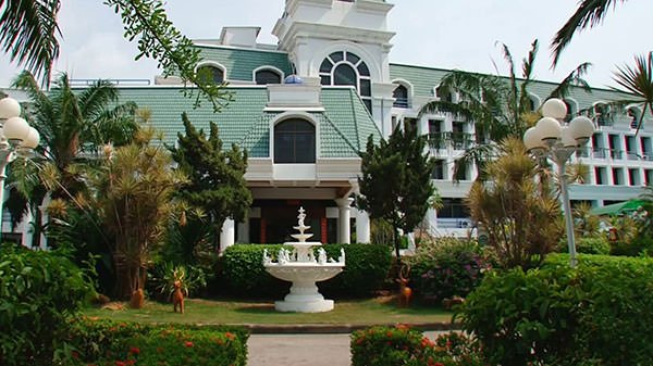 Camelot Hotel